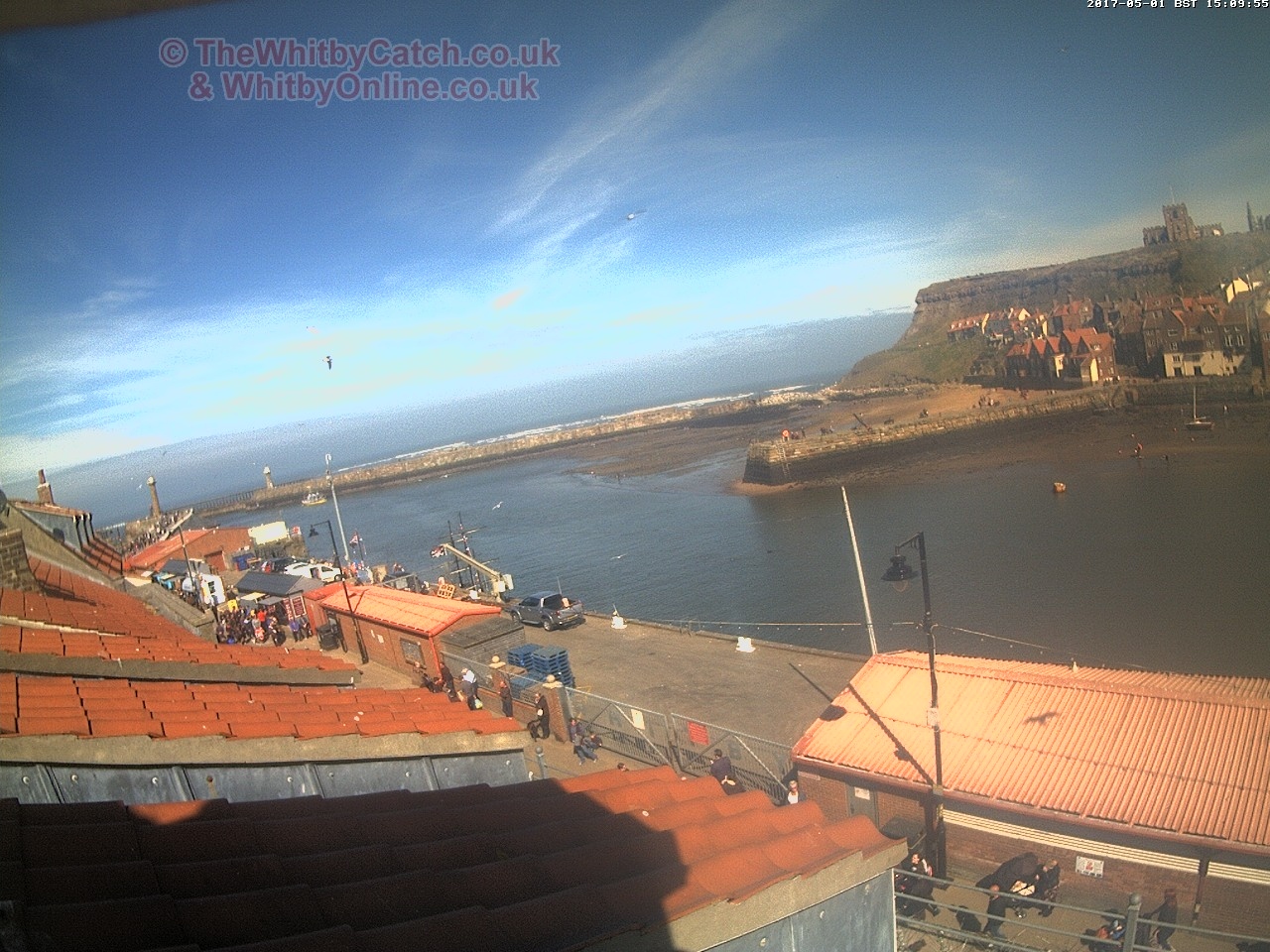 Whitby Mon 1st May 2017 15:10.