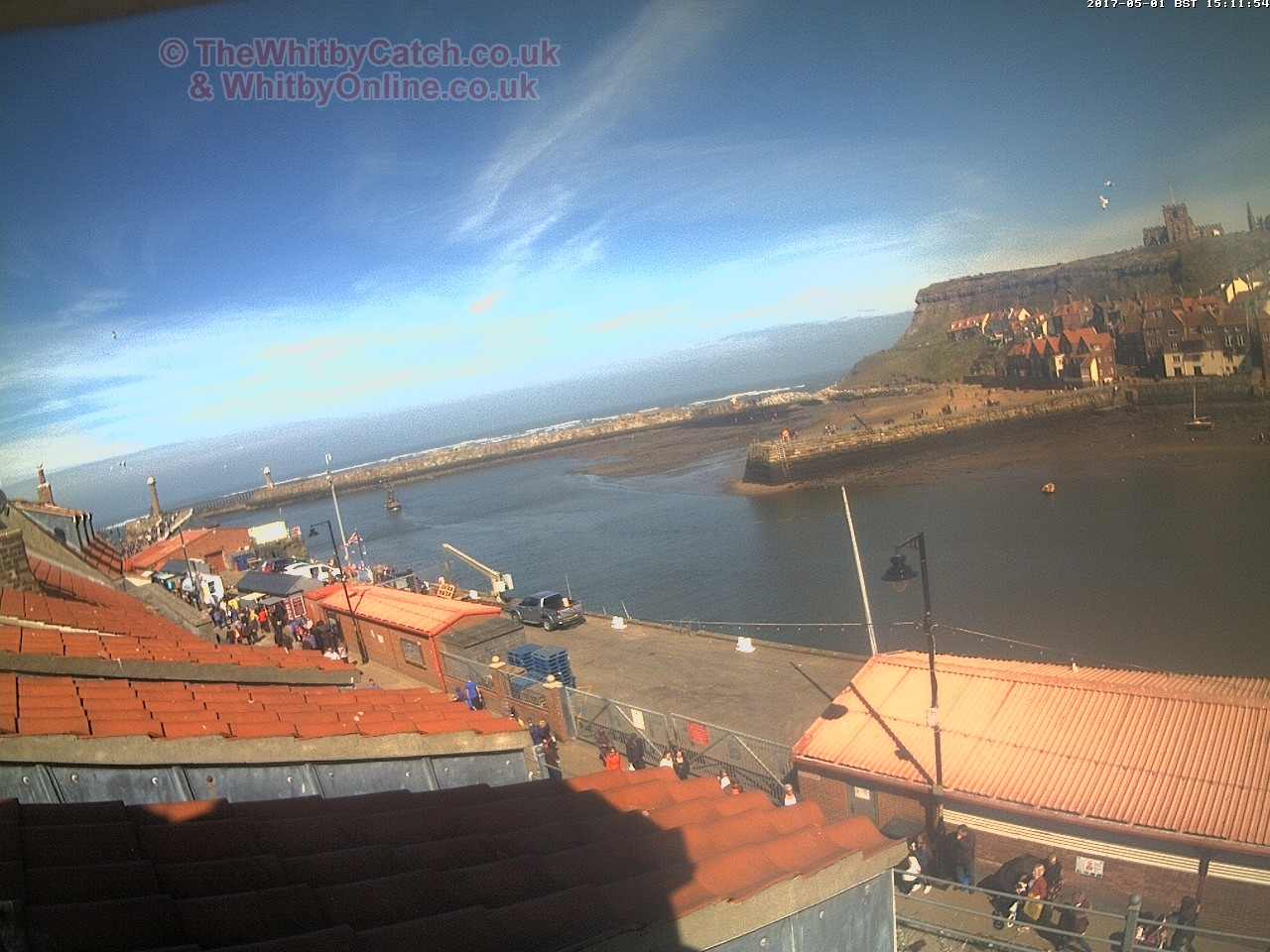 Whitby Mon 1st May 2017 15:12.