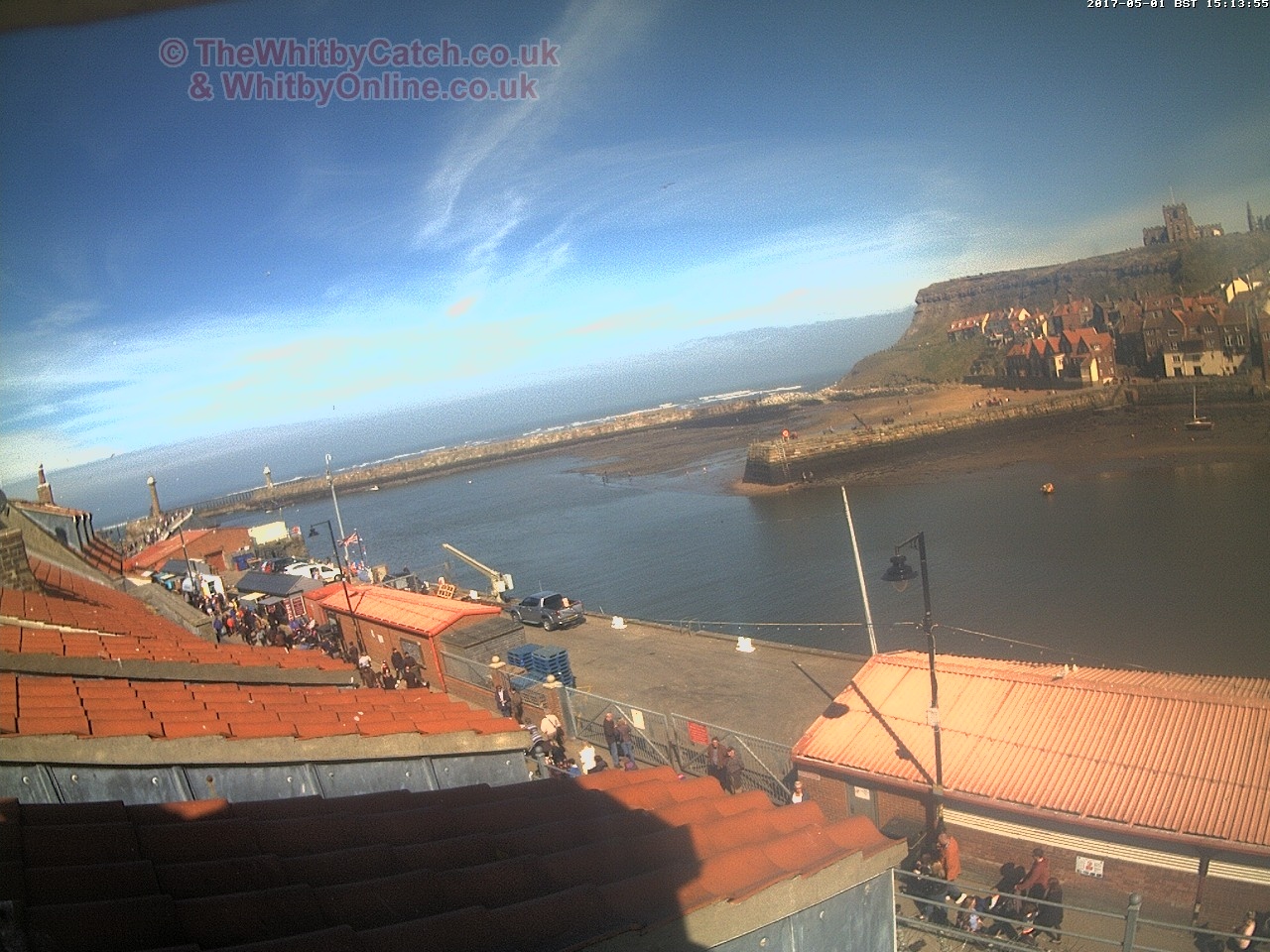 Whitby Mon 1st May 2017 15:14.