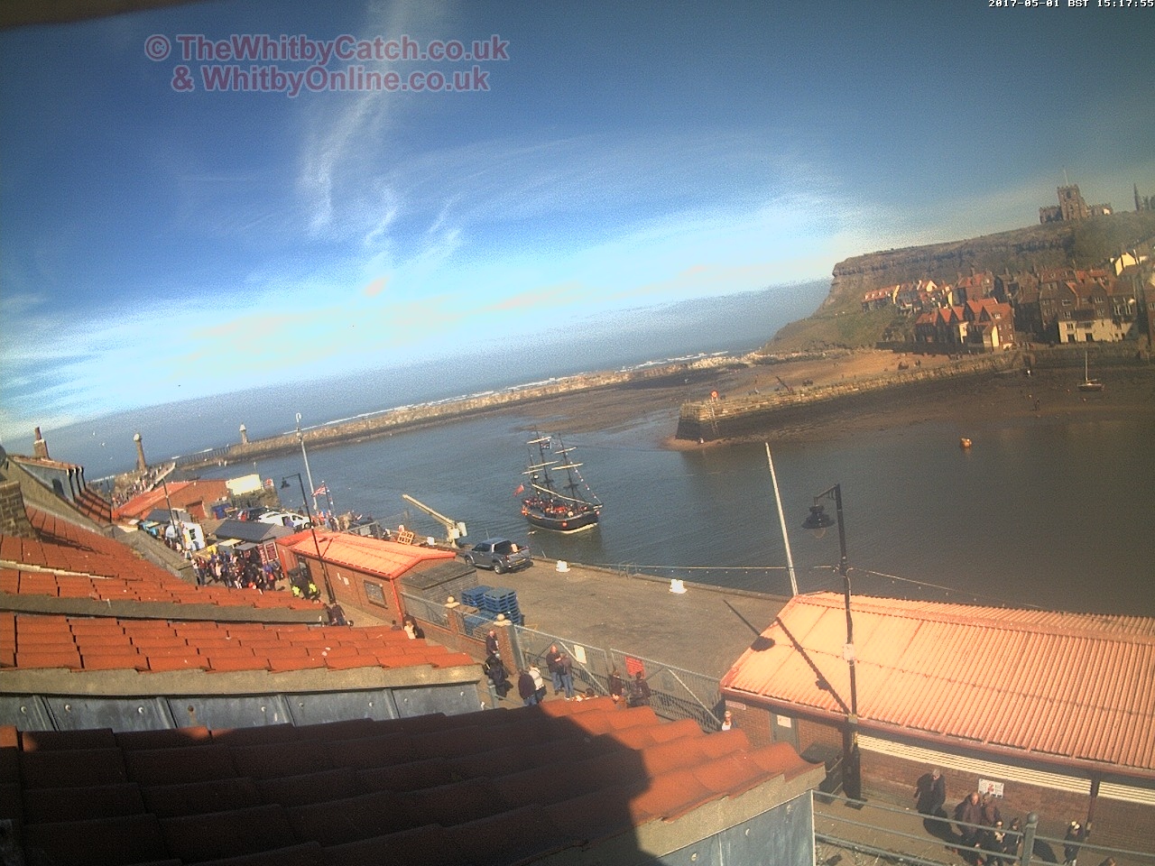 Whitby Mon 1st May 2017 15:18.