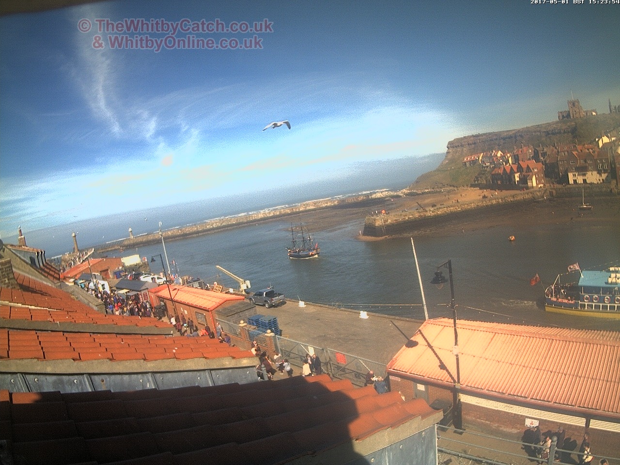 Whitby Mon 1st May 2017 15:24.
