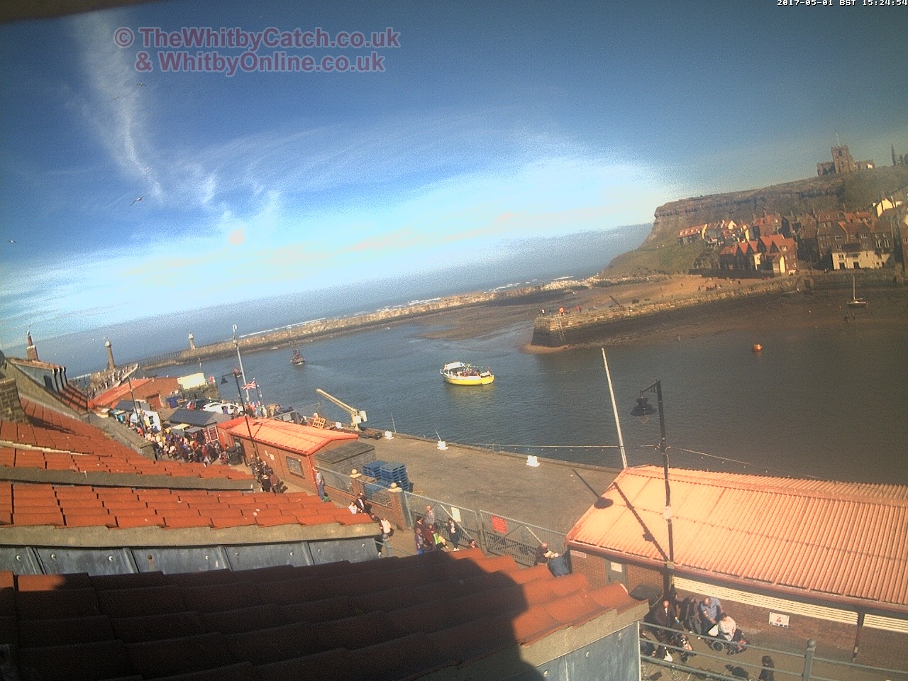 Whitby Mon 1st May 2017 15:25.
