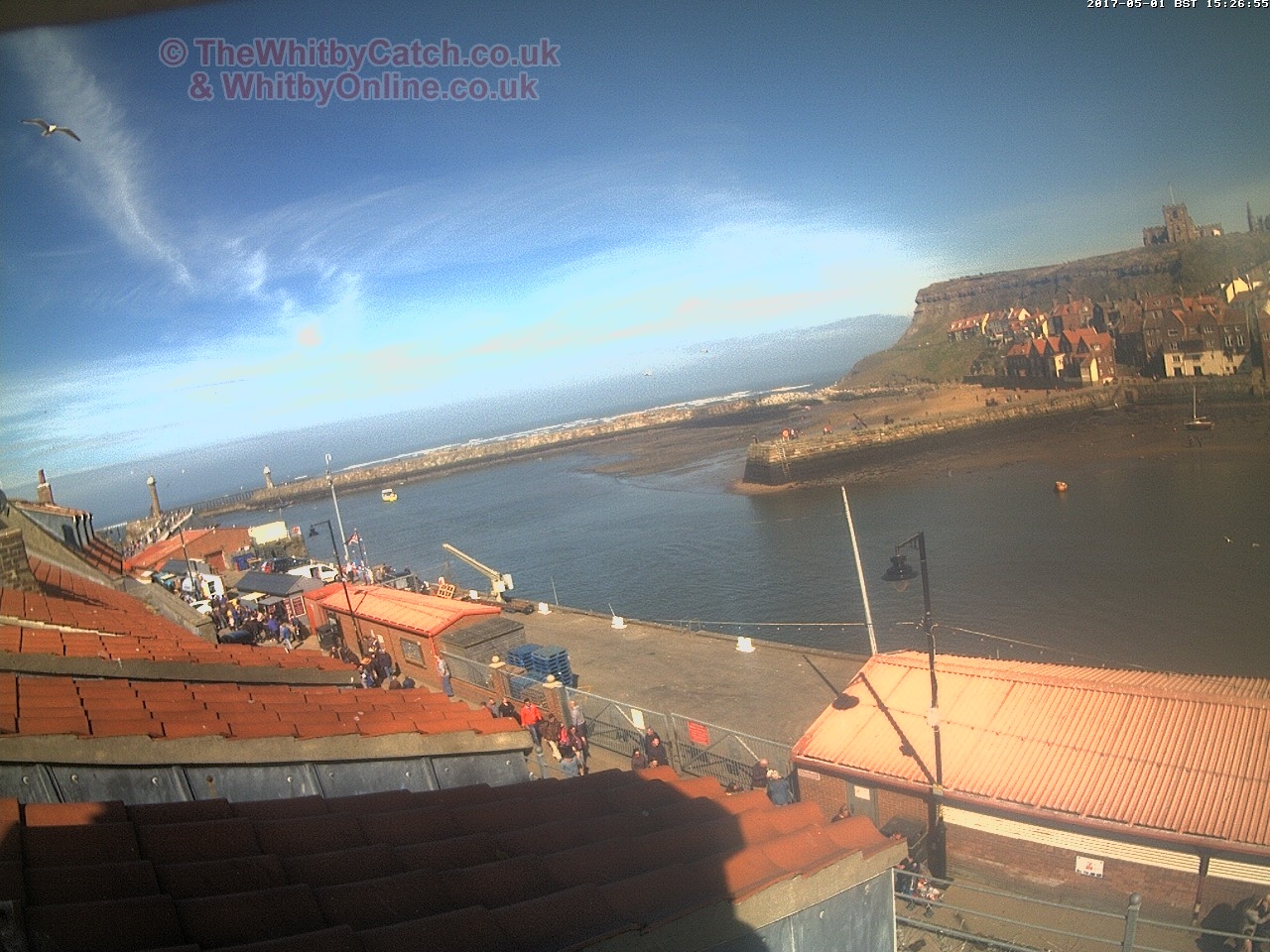 Whitby Mon 1st May 2017 15:27.