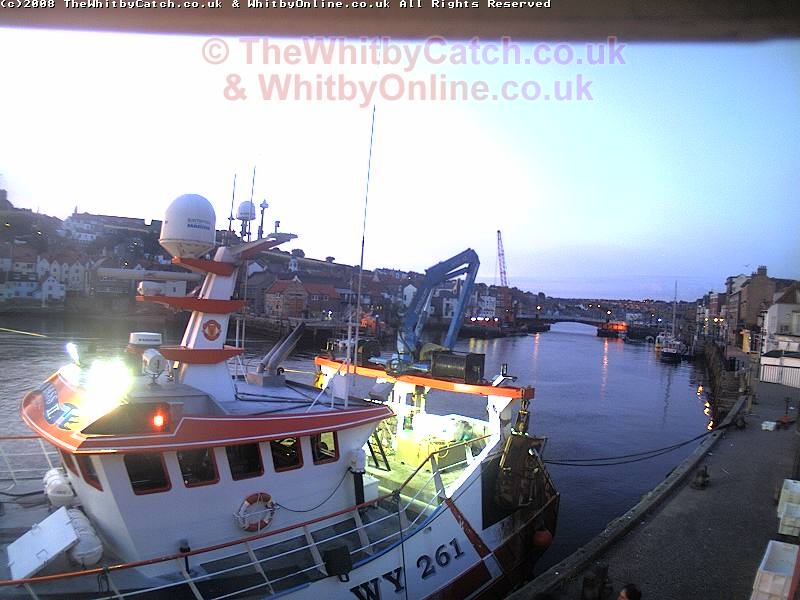 Whitby Mon 3rd August 2009 05:02.