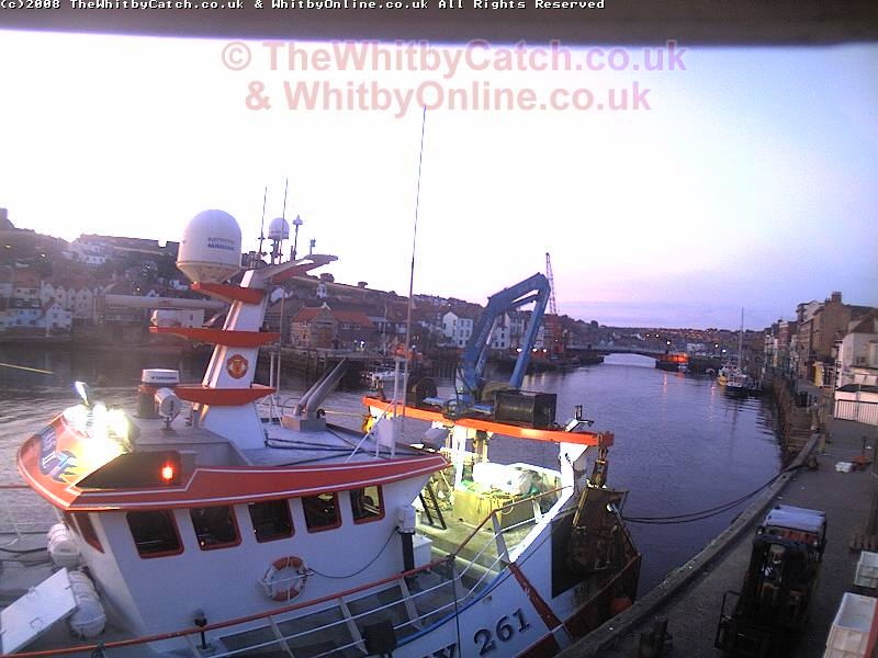 Whitby Mon 3rd August 2009 05:06.