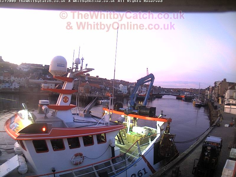 Whitby Mon 3rd August 2009 05:08.