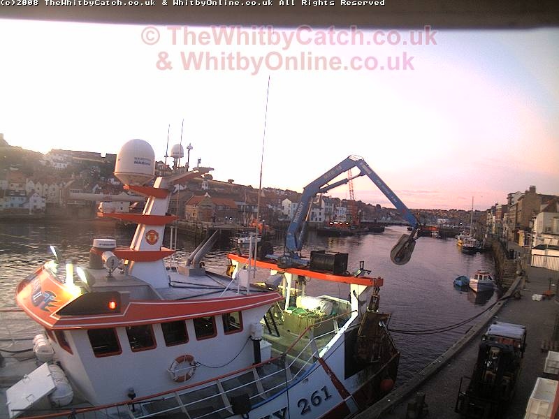 Whitby Mon 3rd August 2009 05:17.