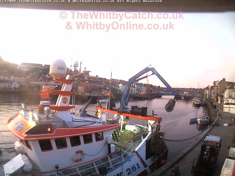Whitby Mon 3rd August 2009 05:22.