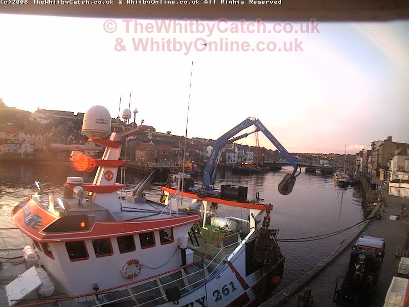 Whitby Mon 3rd August 2009 05:31.