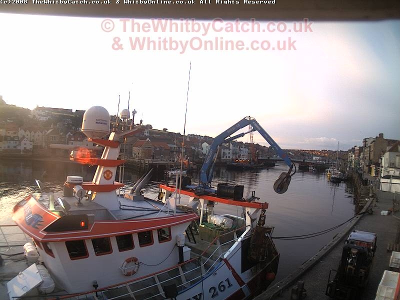 Whitby Mon 3rd August 2009 05:44.