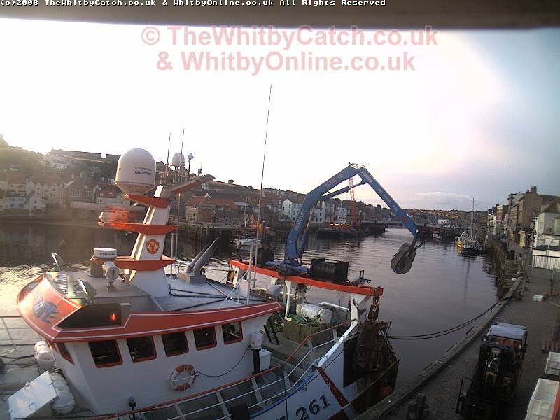Whitby Mon 3rd August 2009 05:47.