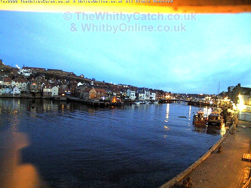 Whitby Mon 2nd November 2009 16:50.