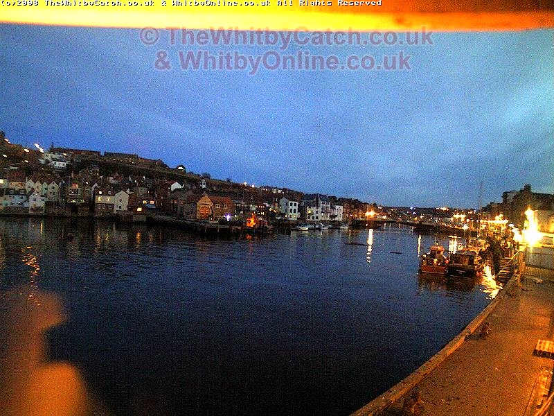 Whitby Mon 2nd November 2009 16:54.