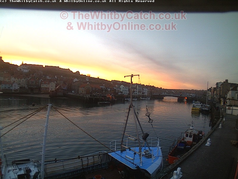 Whitby Sun 10th April 2011 06:08.