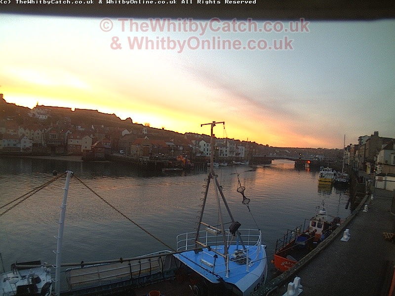 Whitby Sun 10th April 2011 06:10.