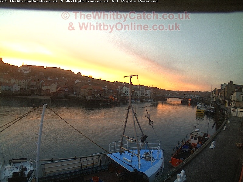 Whitby Sun 10th April 2011 06:11.