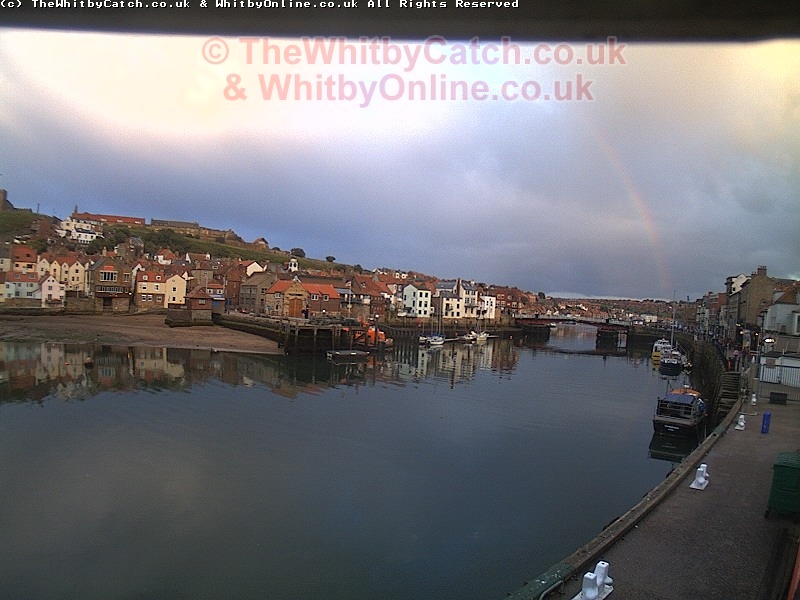 Whitby Mon 30th May 2011 20:29.