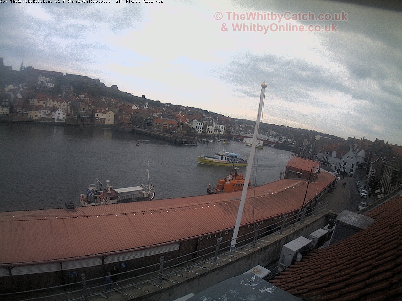 Whitby Sat 29th April 2017 16:57.