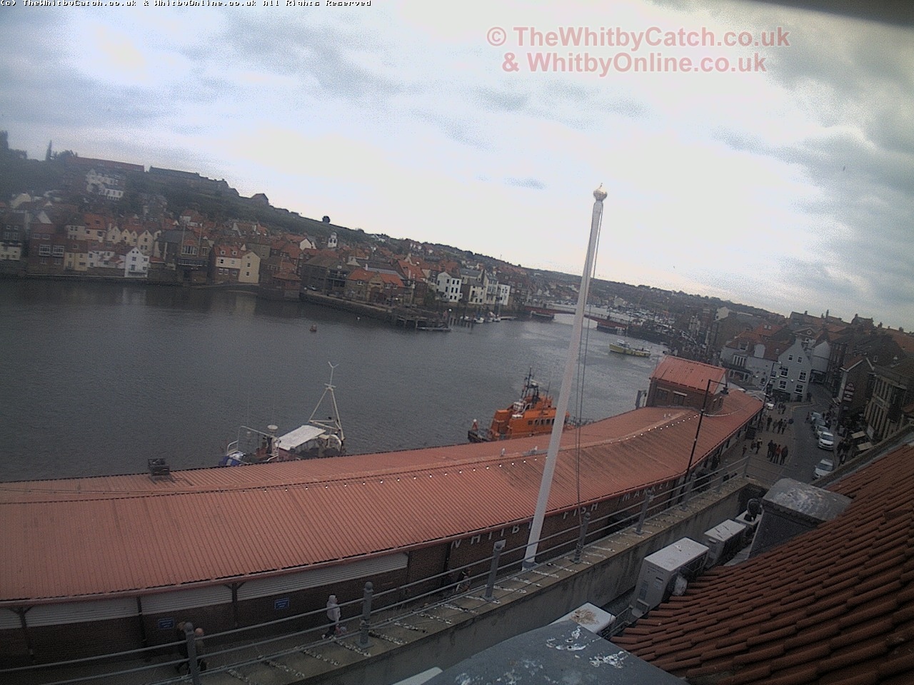 Whitby Sat 29th April 2017 17:02.