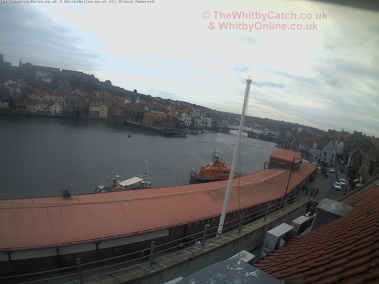 Whitby Sat 29th April 2017 17:17.