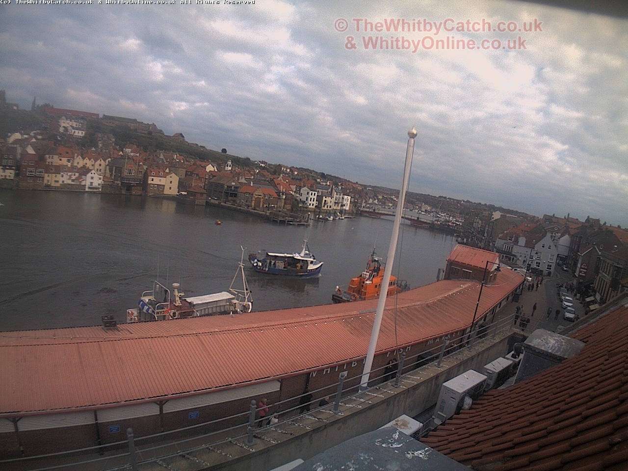 Whitby Sat 29th April 2017 18:17.