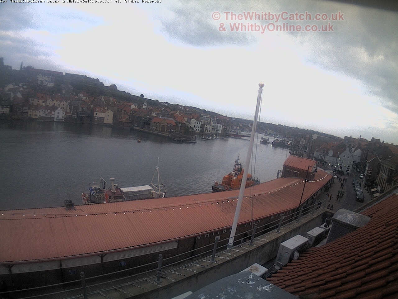 Whitby Sat 29th April 2017 19:03.