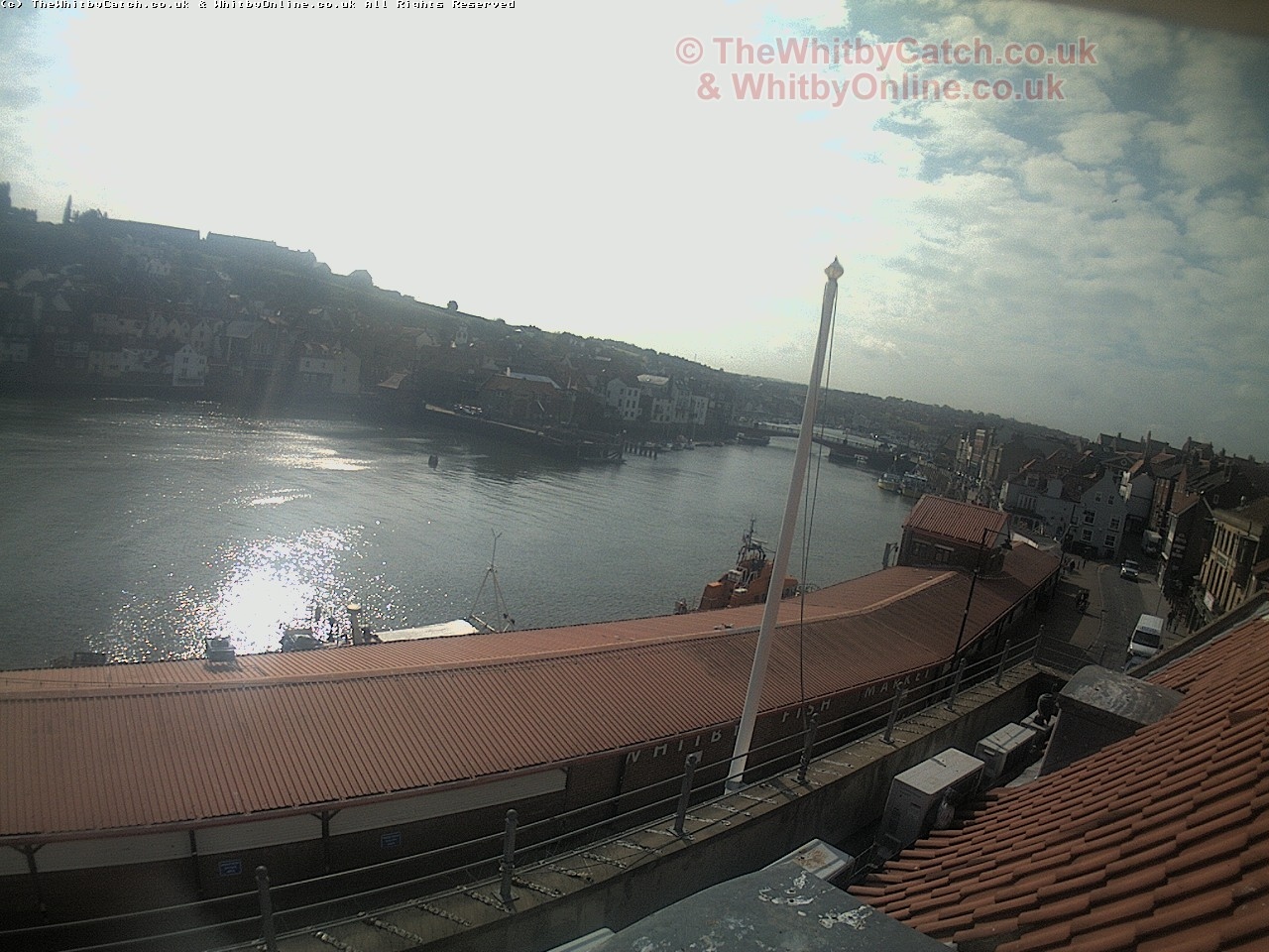 Whitby Sun 30th April 2017 09:37.