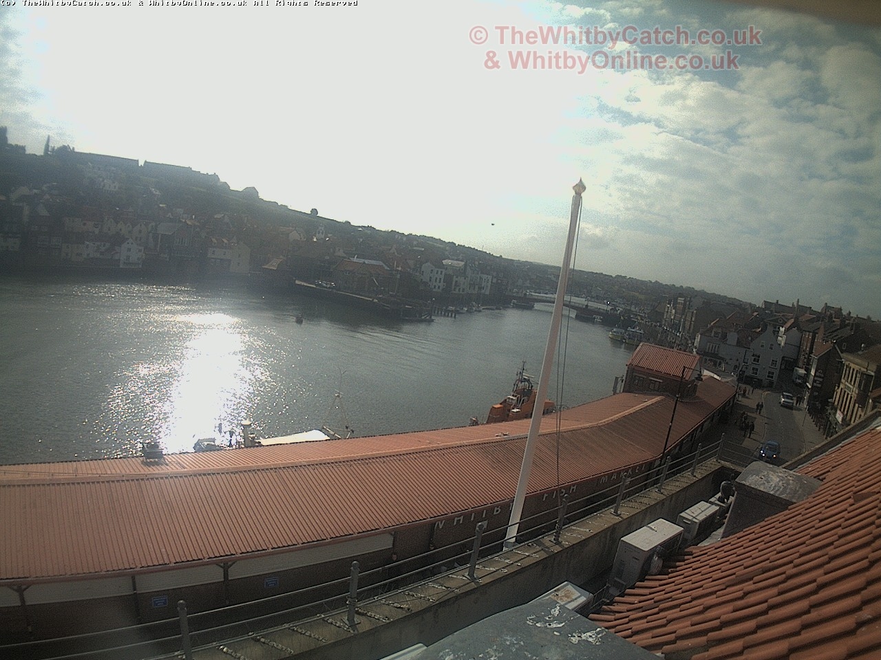 Whitby Sun 30th April 2017 09:39.