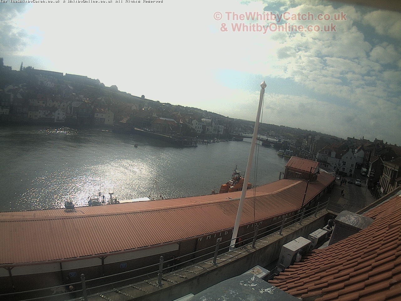 Whitby Sun 30th April 2017 09:44.