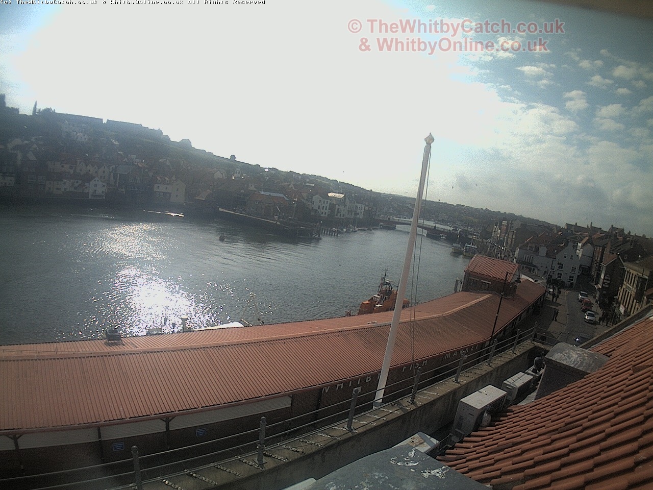 Whitby Sun 30th April 2017 09:53.