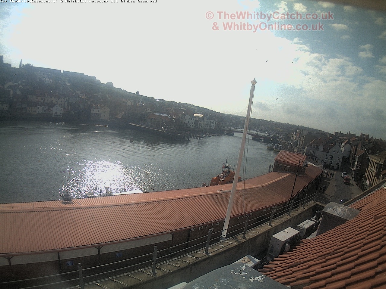 Whitby Sun 30th April 2017 09:54.