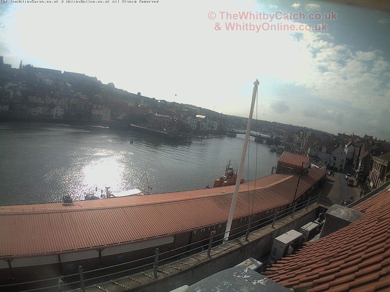 Whitby Sun 30th April 2017 09:55.