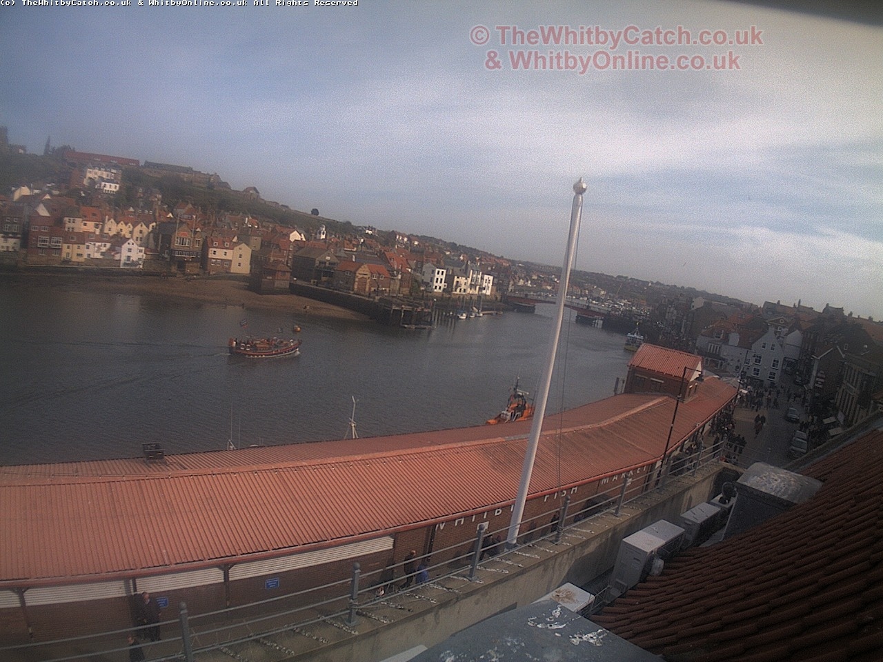 Whitby Sun 30th April 2017 16:05.