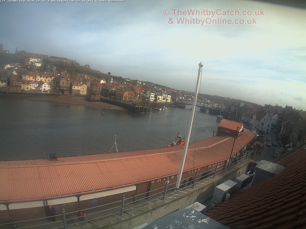 Whitby Sun 30th April 2017 16:06.