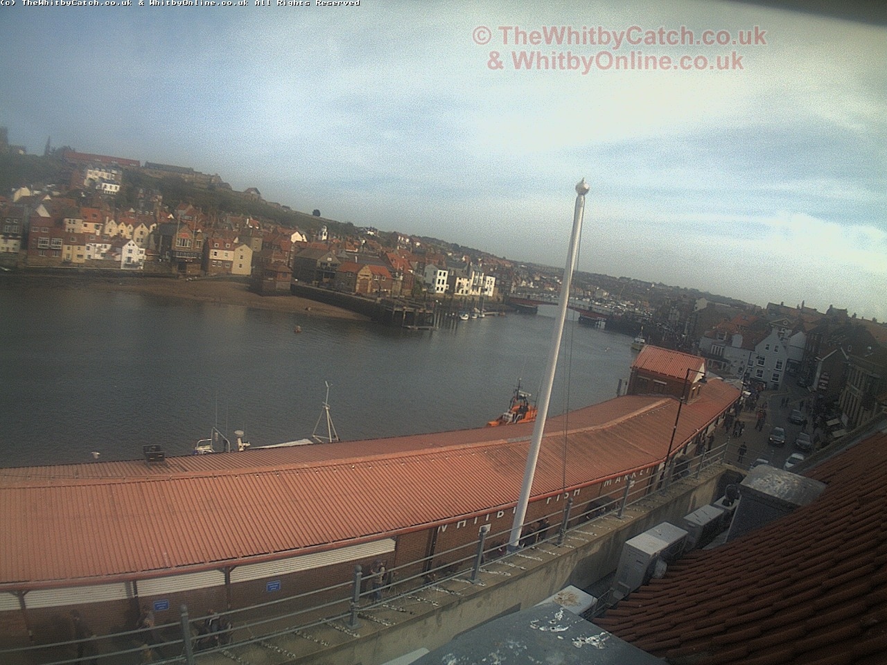 Whitby Sun 30th April 2017 16:13.