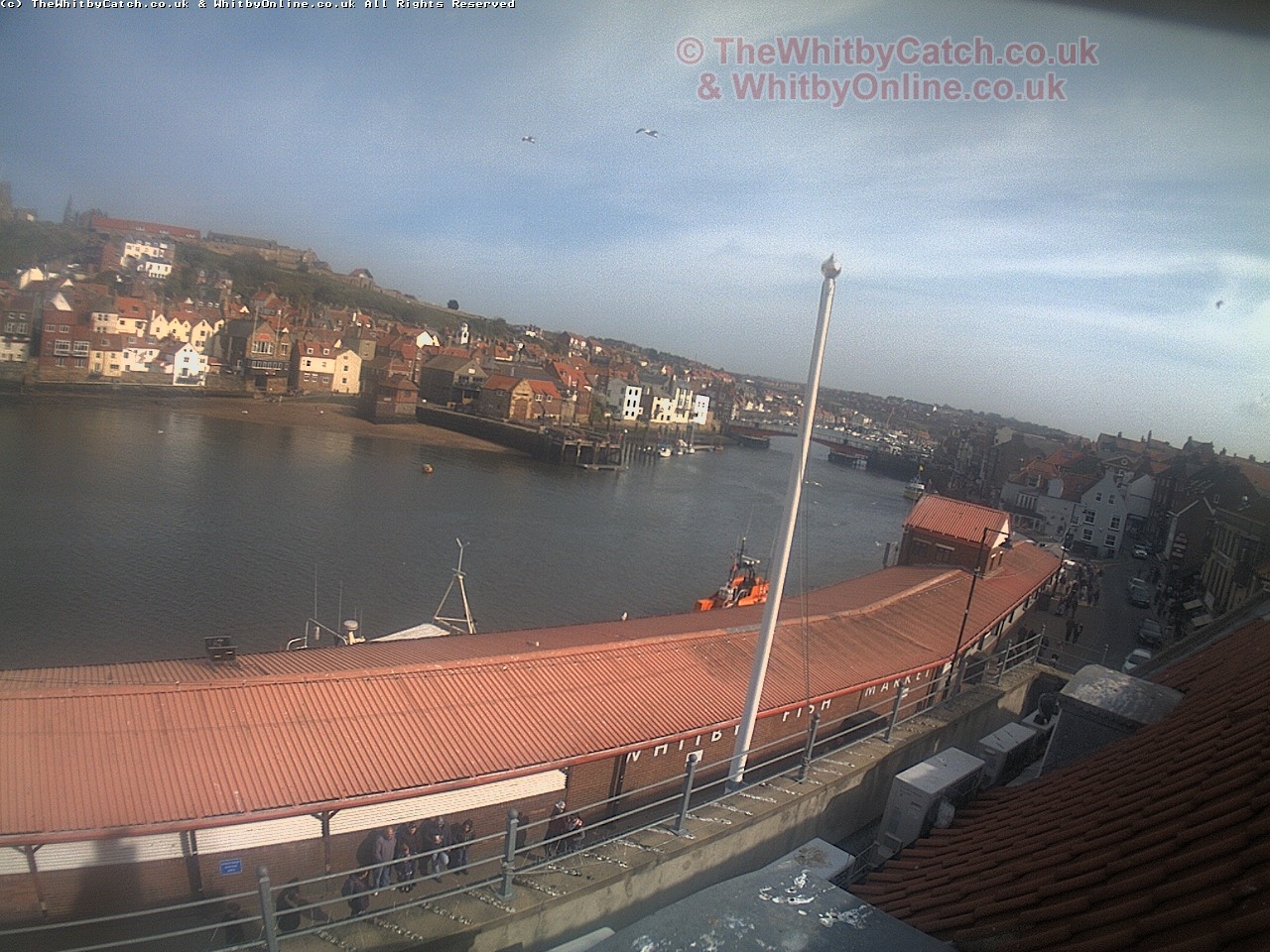 Whitby Sun 30th April 2017 16:27.