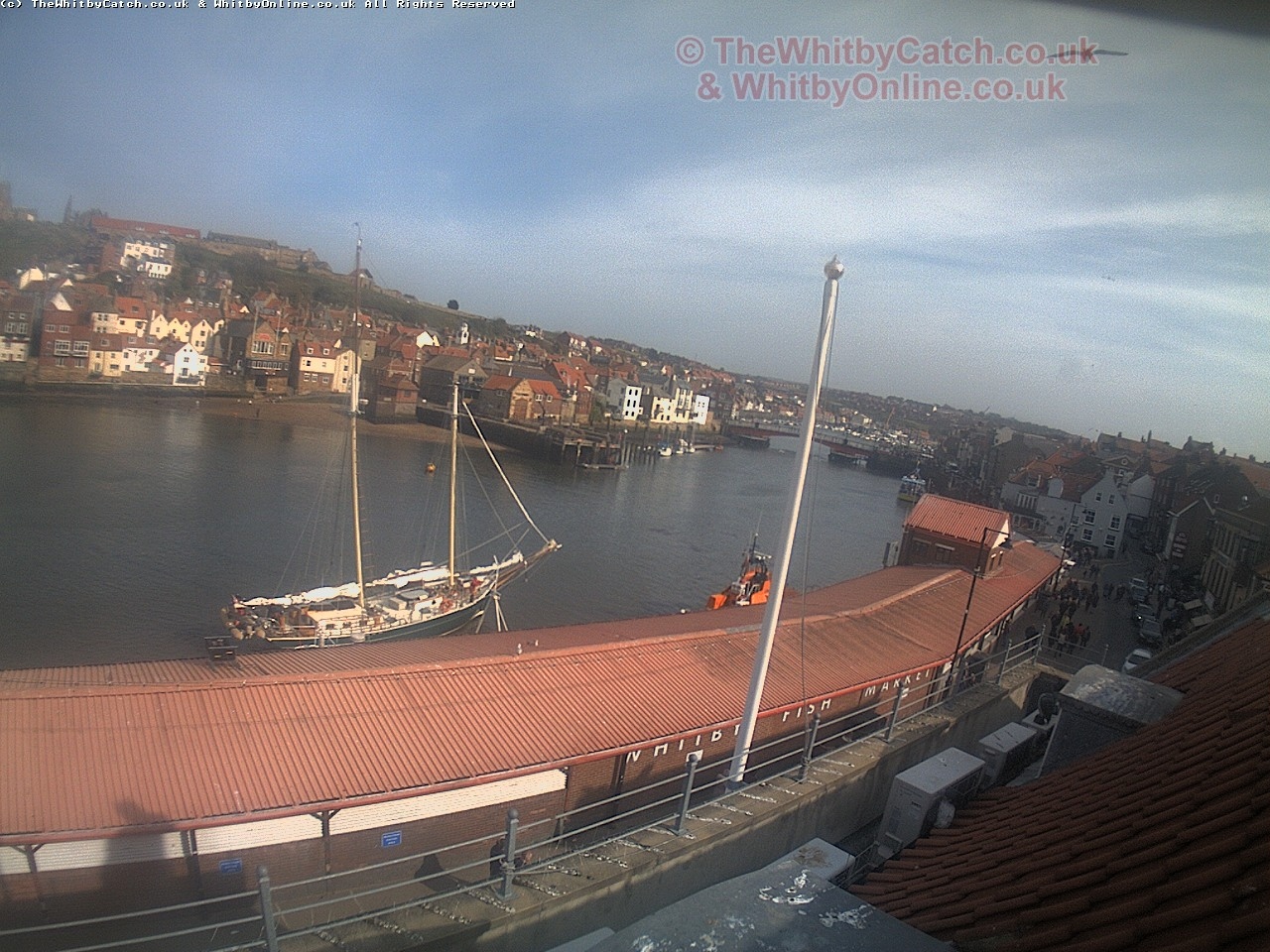 Whitby Sun 30th April 2017 16:35.