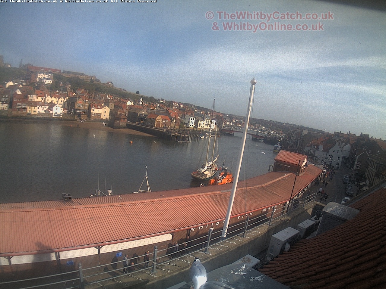 Whitby Sun 30th April 2017 16:36.