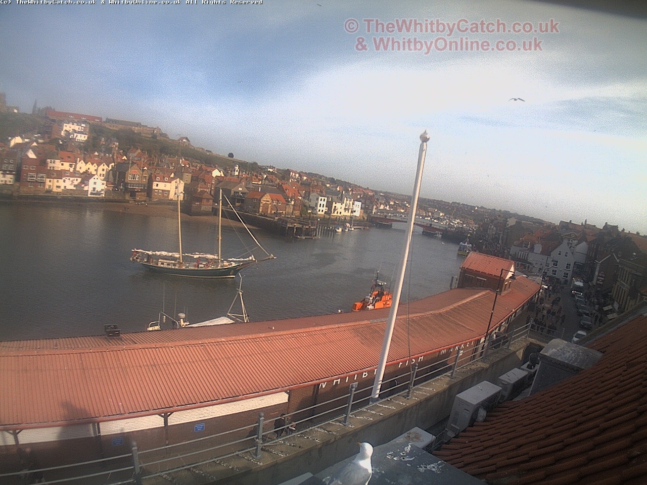 Whitby Sun 30th April 2017 16:39.