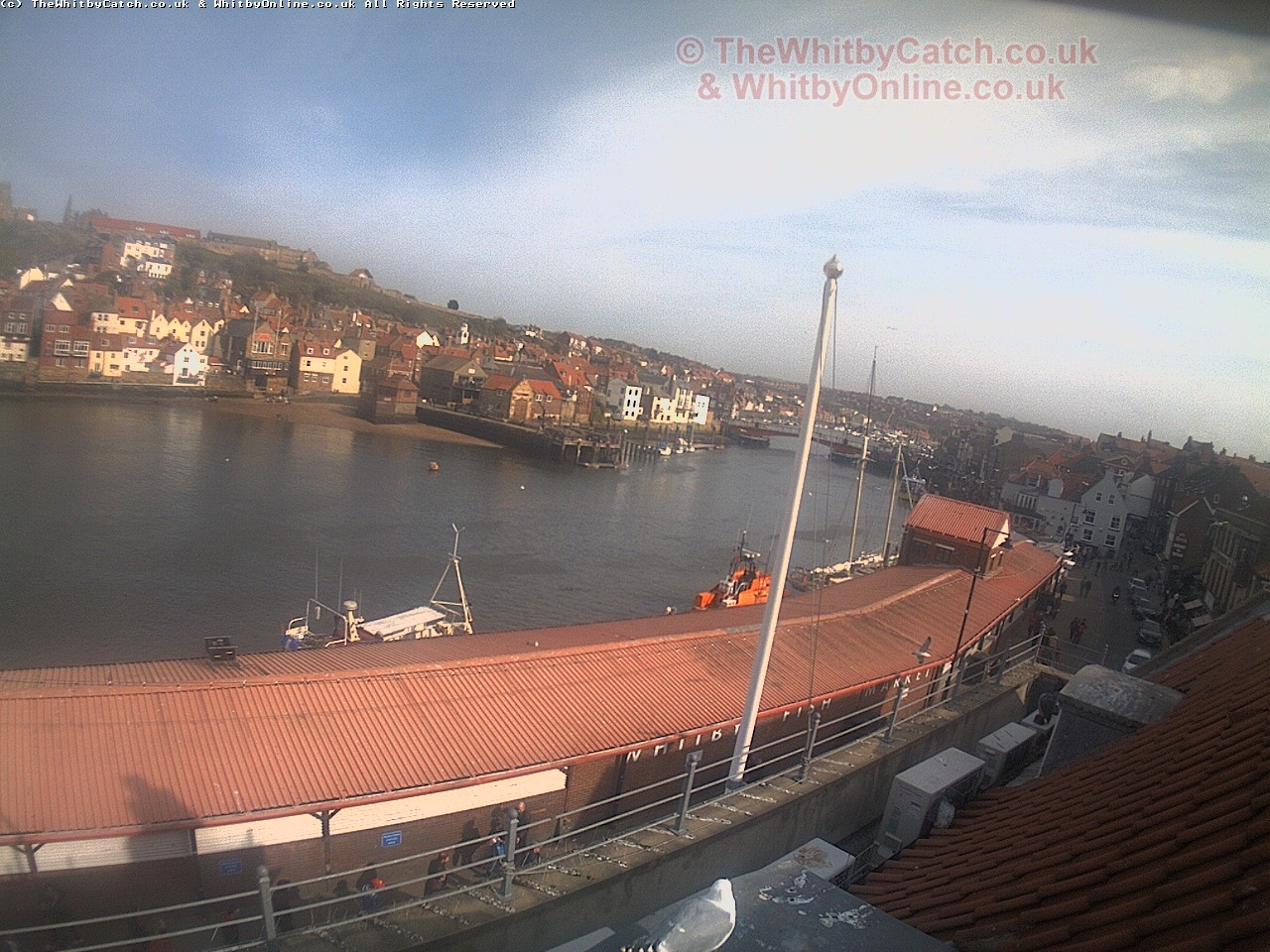 Whitby Sun 30th April 2017 16:43.