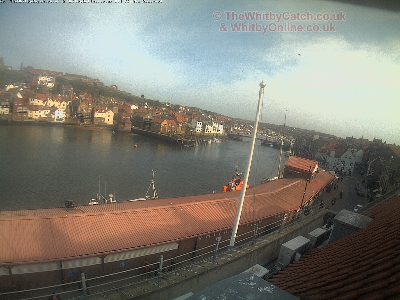 Whitby Sun 30th April 2017 17:03.