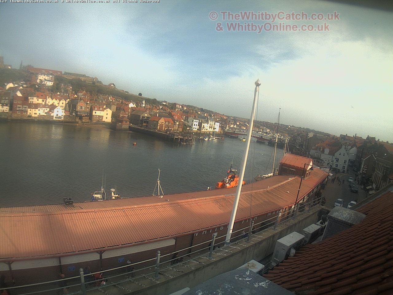 Whitby Sun 30th April 2017 17:05.