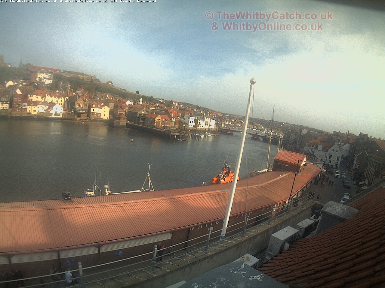 Whitby Sun 30th April 2017 17:06.