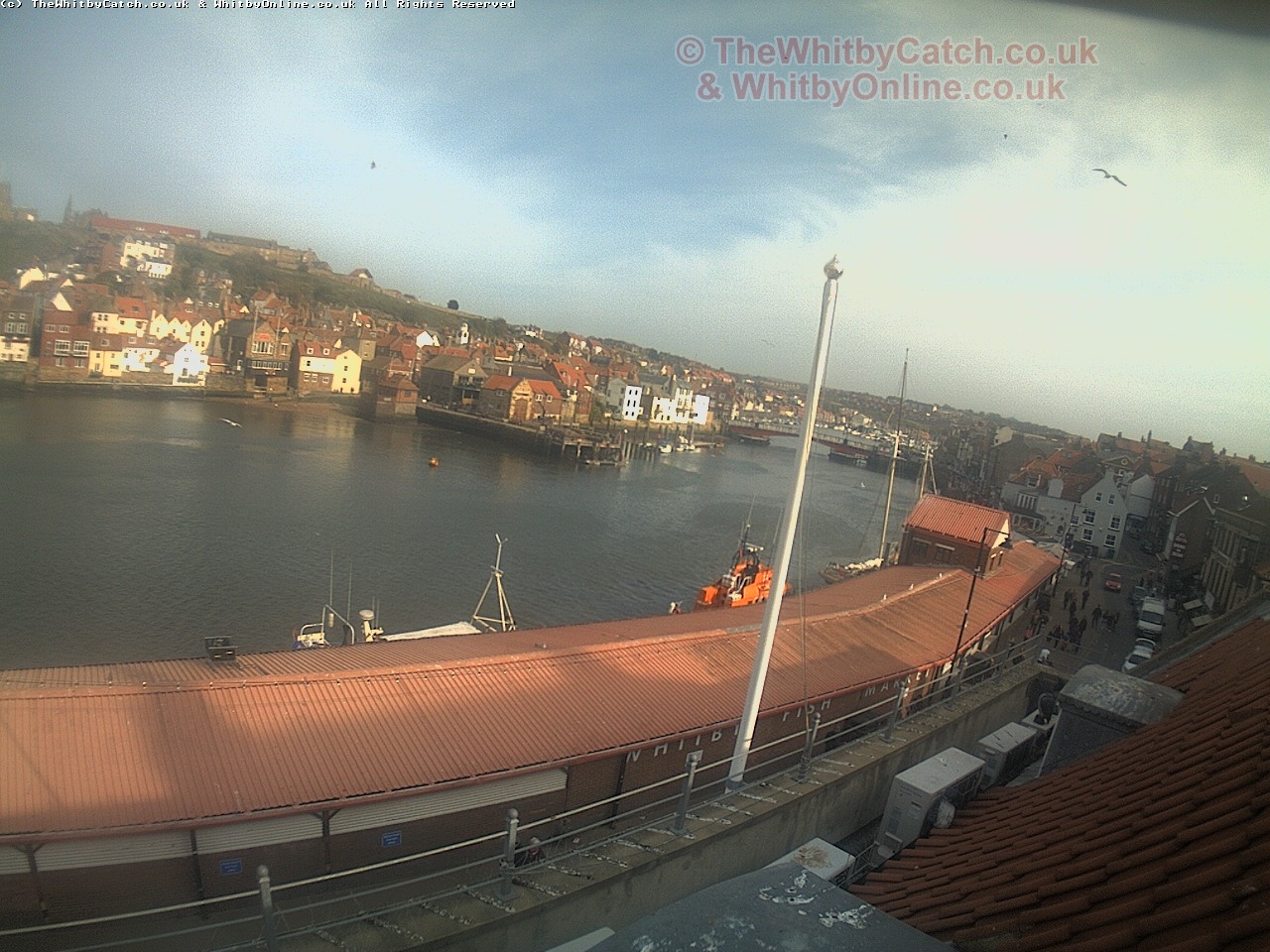 Whitby Sun 30th April 2017 17:07.