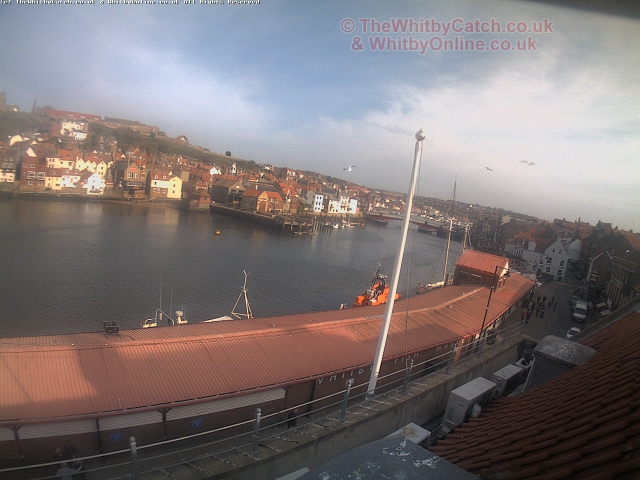 Whitby Sun 30th April 2017 17:10.