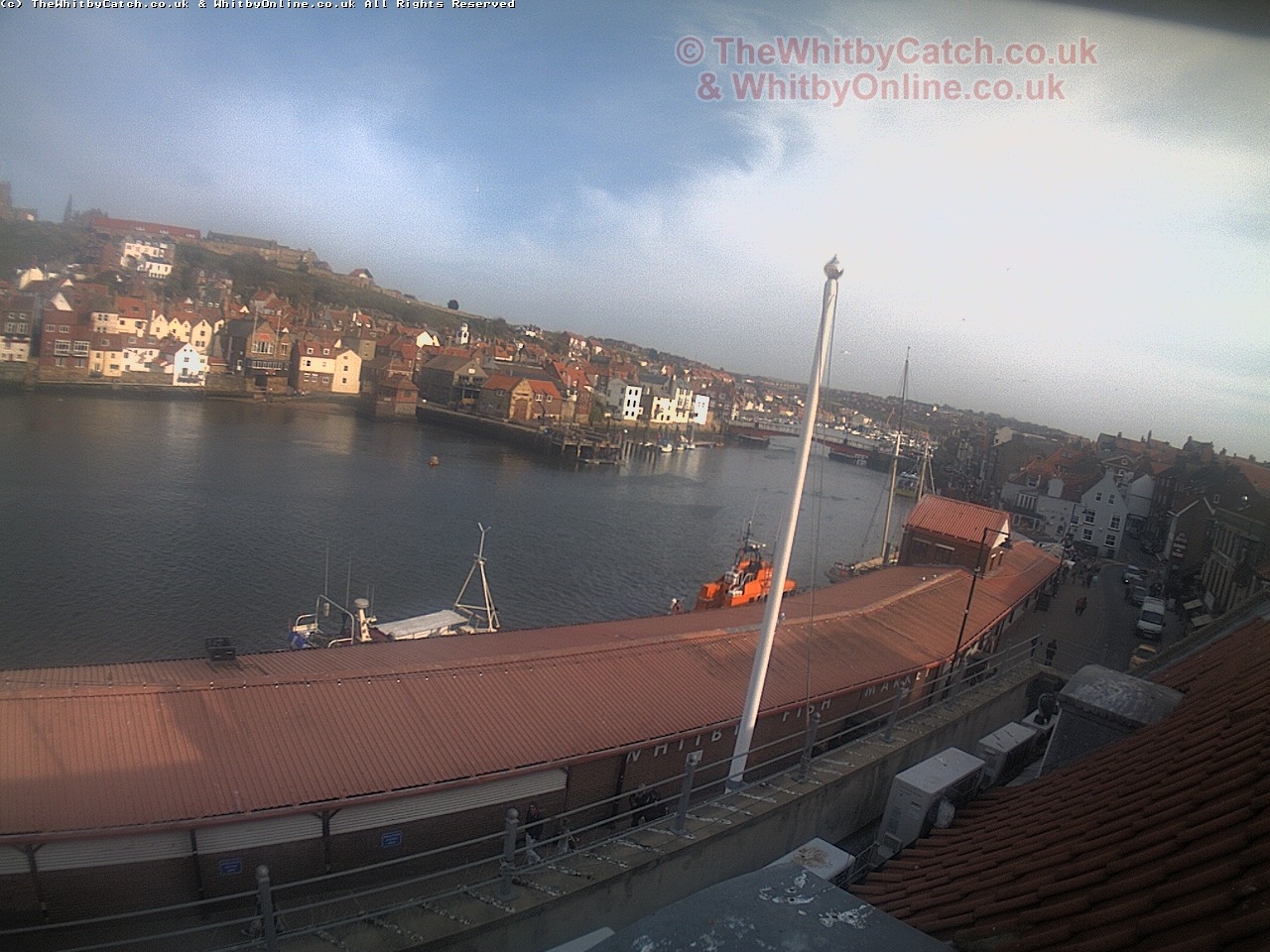 Whitby Sun 30th April 2017 17:18.