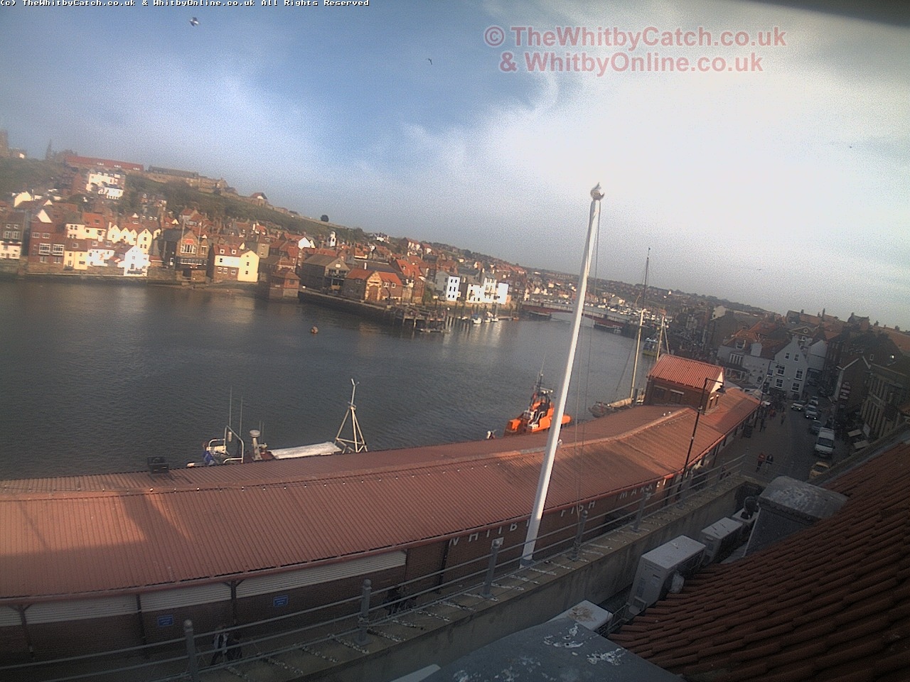 Whitby Sun 30th April 2017 17:20.