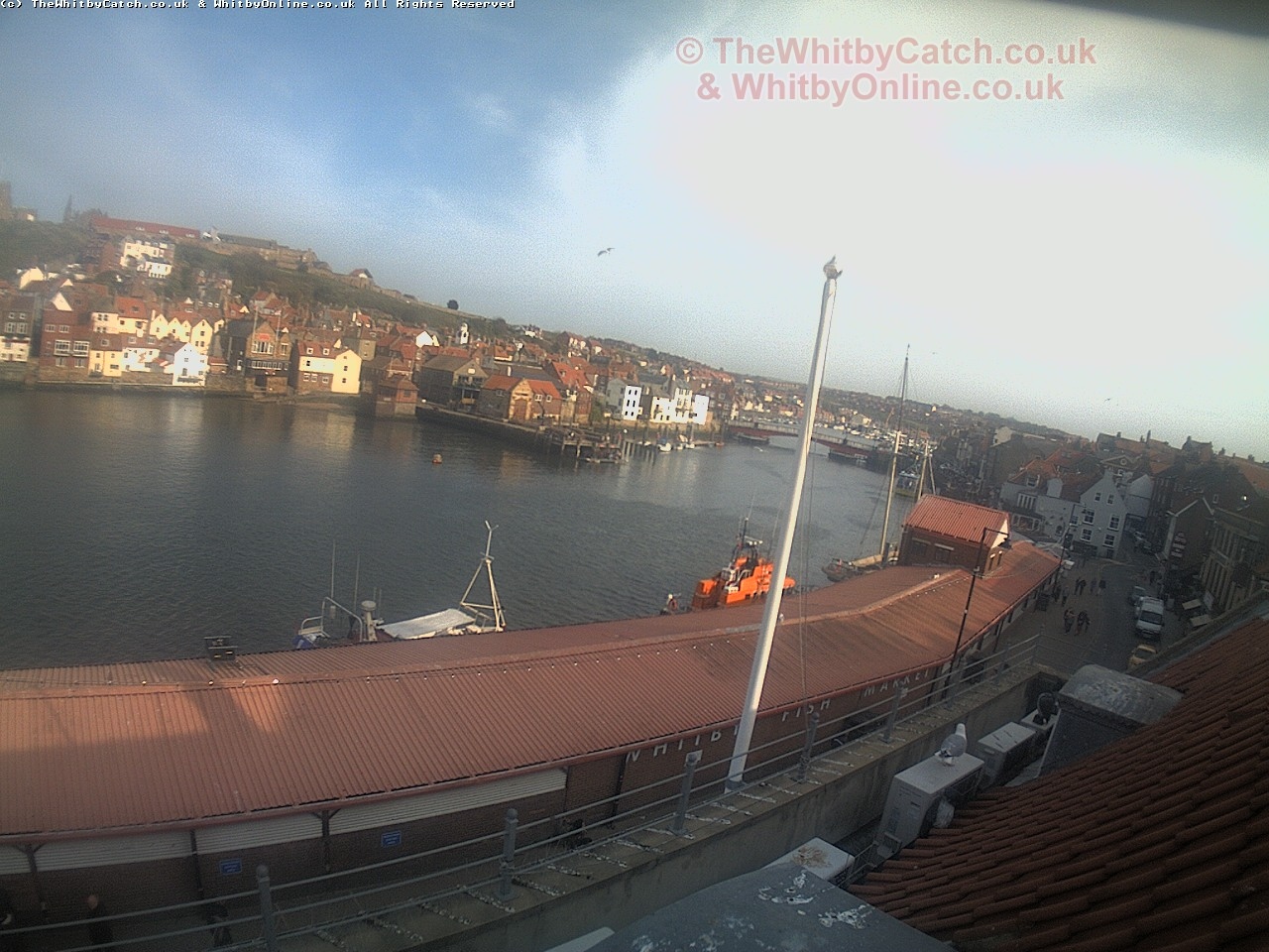 Whitby Sun 30th April 2017 17:28.