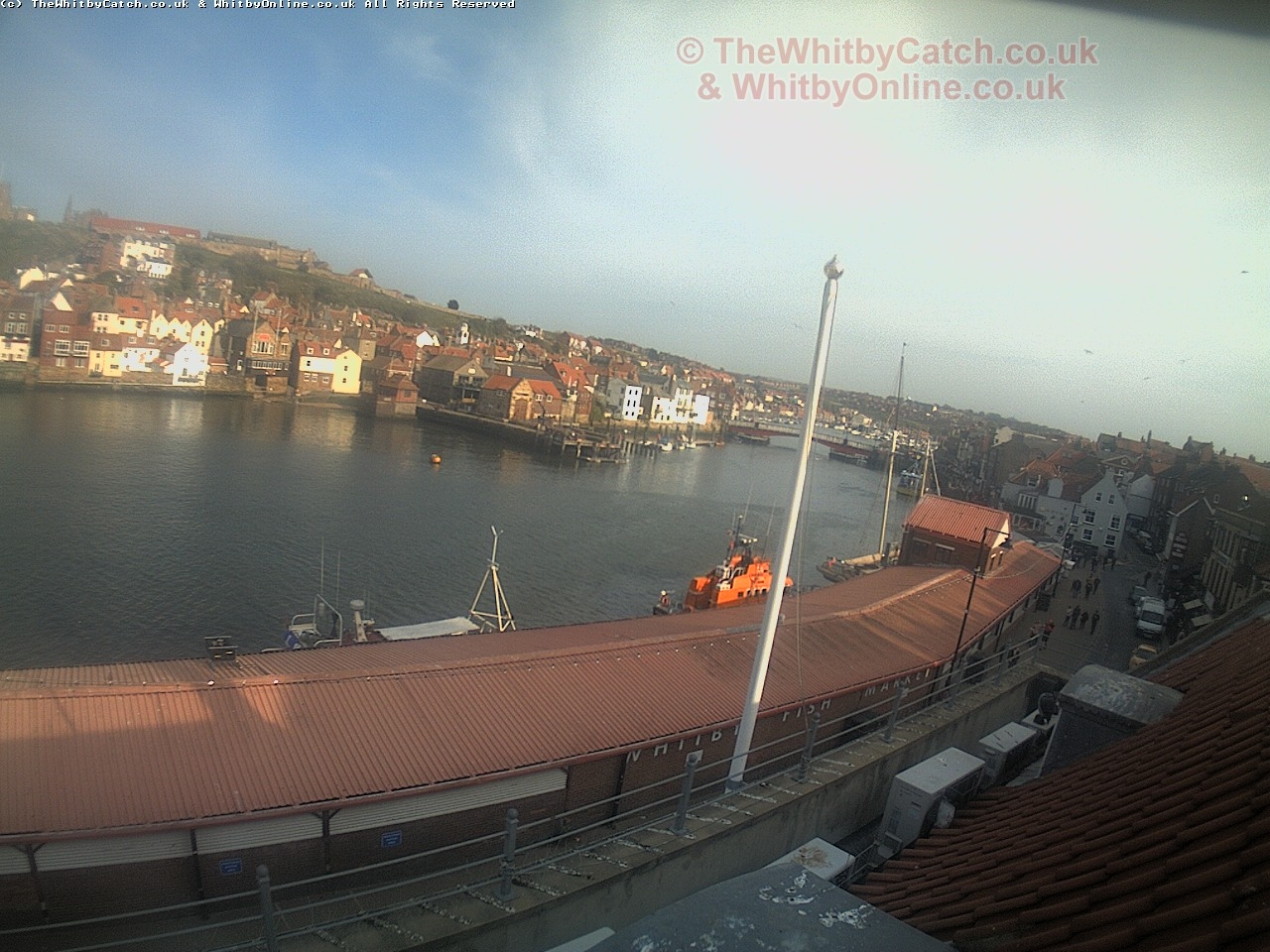 Whitby Sun 30th April 2017 17:32.