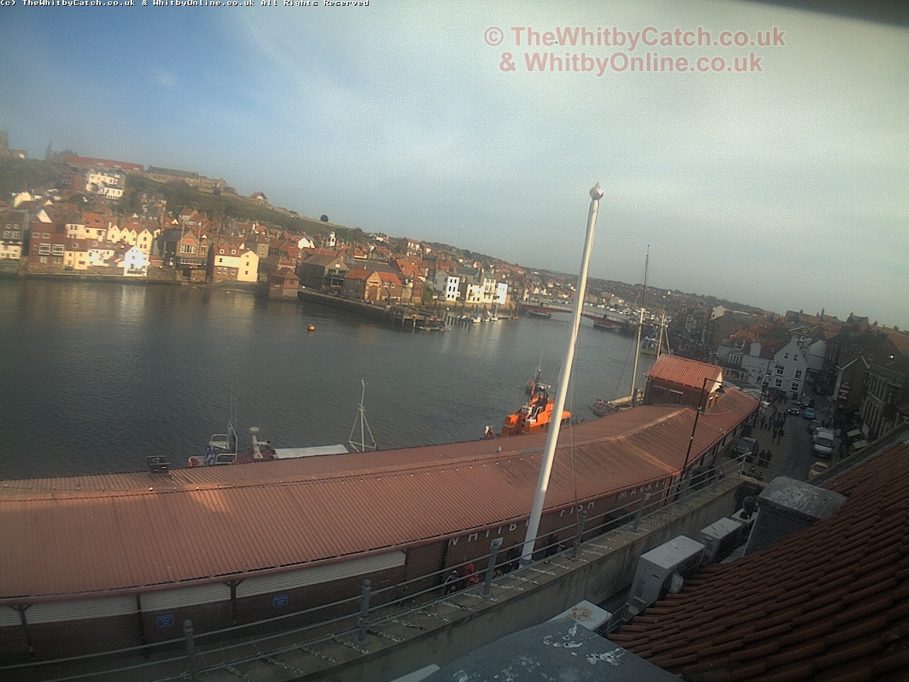 Whitby Sun 30th April 2017 17:41.